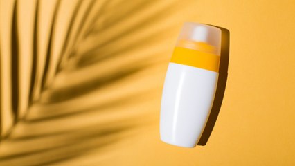 What You Need to Know About Sunscreen Expiration and How Long Sunscreen Lasts