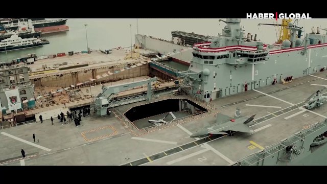 Baykar paylaştı! Kızılelma, Bayraktar TB3 ve TCG Anadolu ile gövde gösterisi