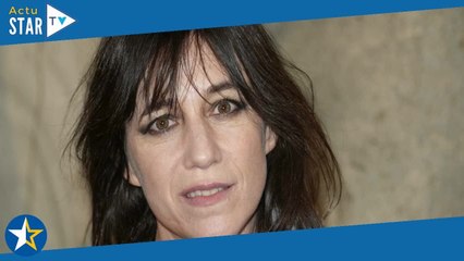 “Je voulais sauver ma peau” : Charlotte Gainsbourg évoque avec des mots très forts son départ à New