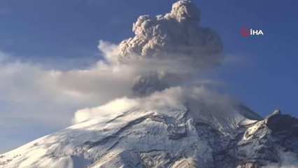 Popocatepetl Yanardağı'nda 24 saatte 12 patlama