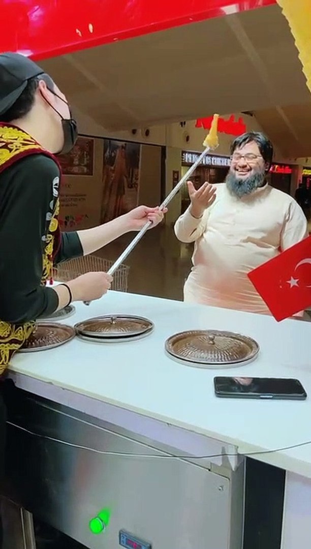 ⁣Turkish ice cream