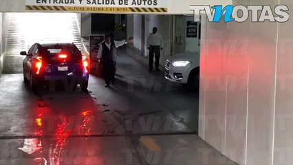 El chofer recogió las cenizas de Julián Figueroa; acudió directamente a la casa de Maribel Guardia