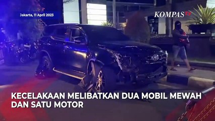 Mobil Pelat Dinas Kemhan Alami Kecelakaan, Sopir Ojol Jadi Korban