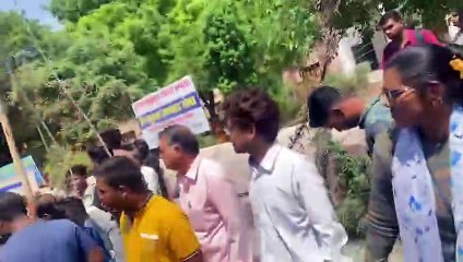 Youth fell from moving city bus, crushed to death