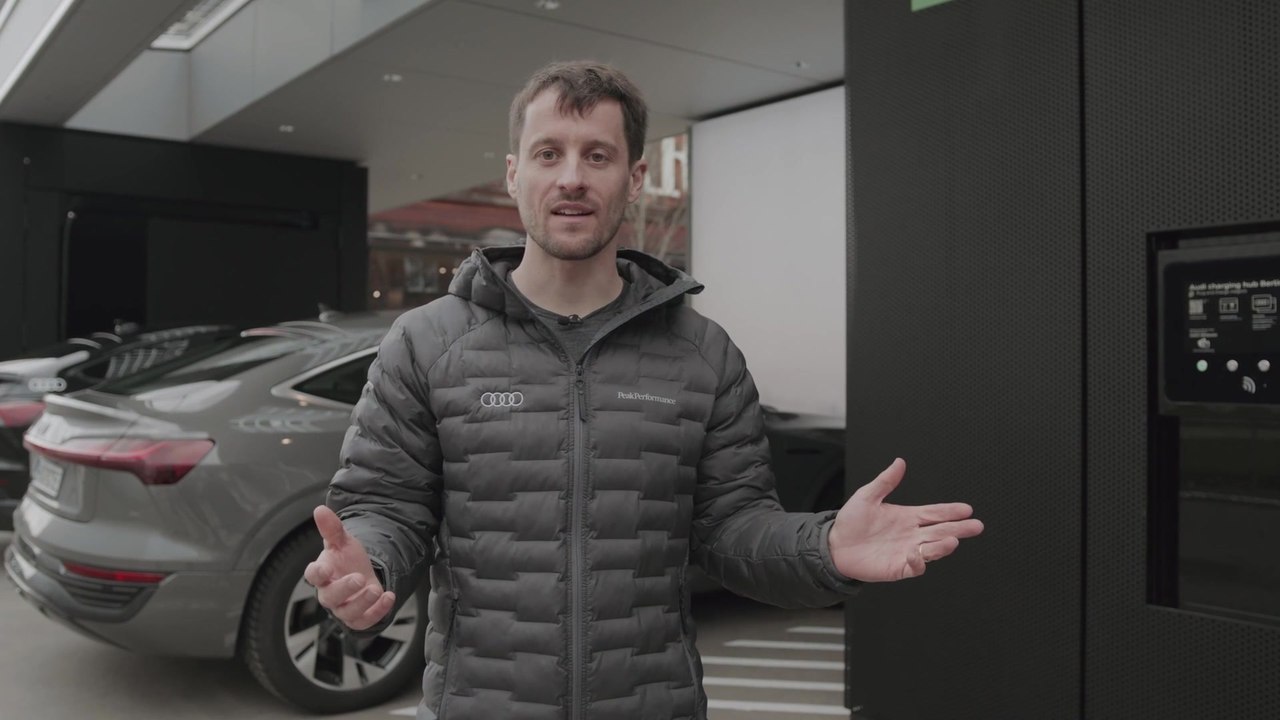 Interview von Elias Hammer zum Audi charging hub Berlin