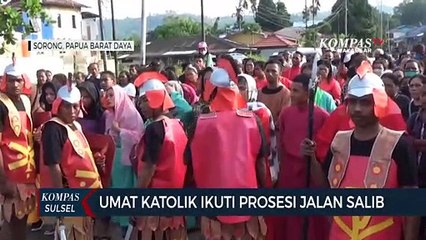 Umat Katolik Ikuti Prosesi Jalan Salib