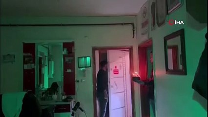 Kars'ta polisi kavga var diye çağırıp pasta kestiler