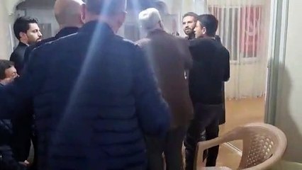 Yeniden Refah Partisi toplantısında “kadın - erkek yan yana oturamaz, fotoğraf çektiremez” kavgası