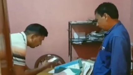 खगड़िया: सरकारी दस्तावेज चोरी मामले में बड़ी कार्रवाई, डीएम ने कर्मचारी को किया निलंबित