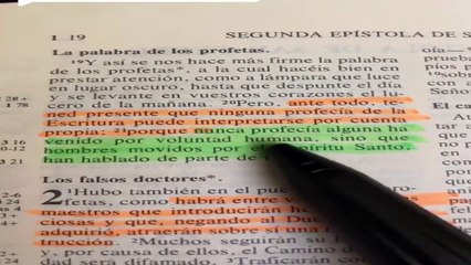 Sacerdote Católico y hombre Judío refutan la idea protestante de la sola scriptura