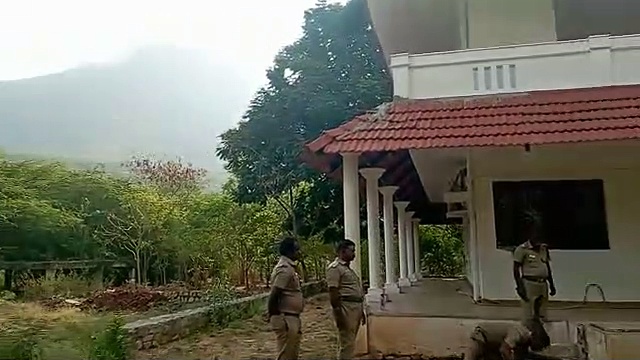 சத்தியராஜின் உறவினர் பங்களாவில் தண்ணீர் குடிக்க வந்த குட்டி யானை பரிதாபமாக உயிரிழப்பு