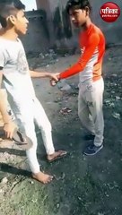 Kanpur News: 4 लड़कों की लड़ाई का वीडियो, 41 सेकेंड में जड़े 25 थप्पड़, 4 चप्पल, 6 बार लात भी मारी