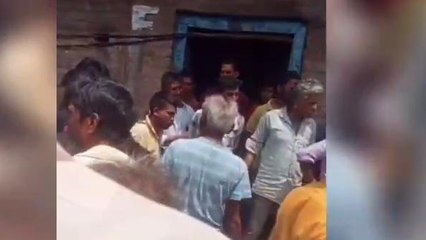 प्रेमी-प्रेमिका के साथ भीड़ ने की हैवानियत, खौफनाक है Video