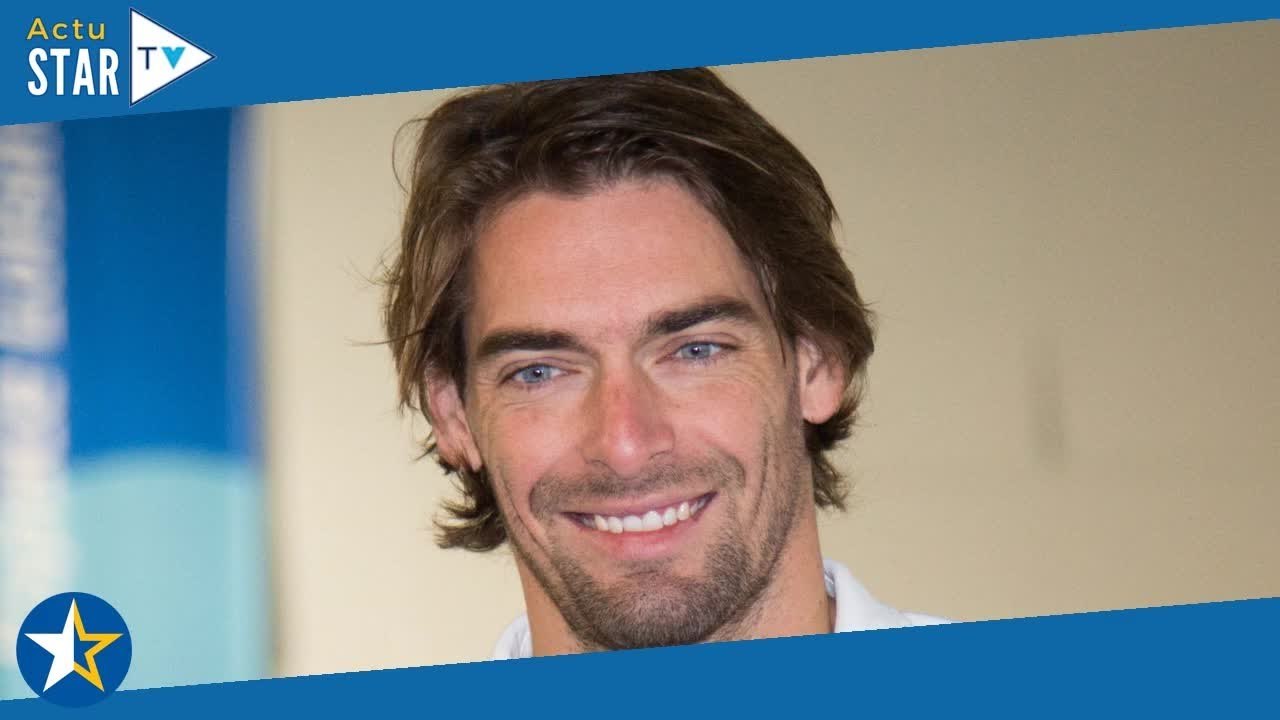 Camille Lacourt évoque son terrible burn-out : "On reste au lit et ça dure"