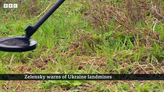 01.Ukraine war_ The deadly landmines killing hundreds of people - BBC News