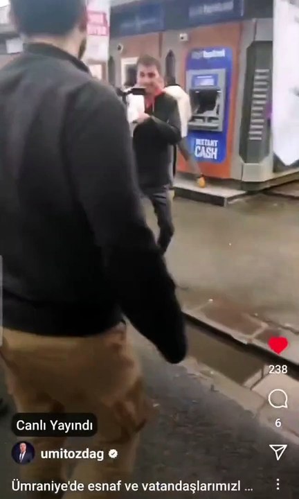 Ümit Özdağ, Yeşil Sol Parti standı önünde: 'Muhtemelen dağa çıktılar'