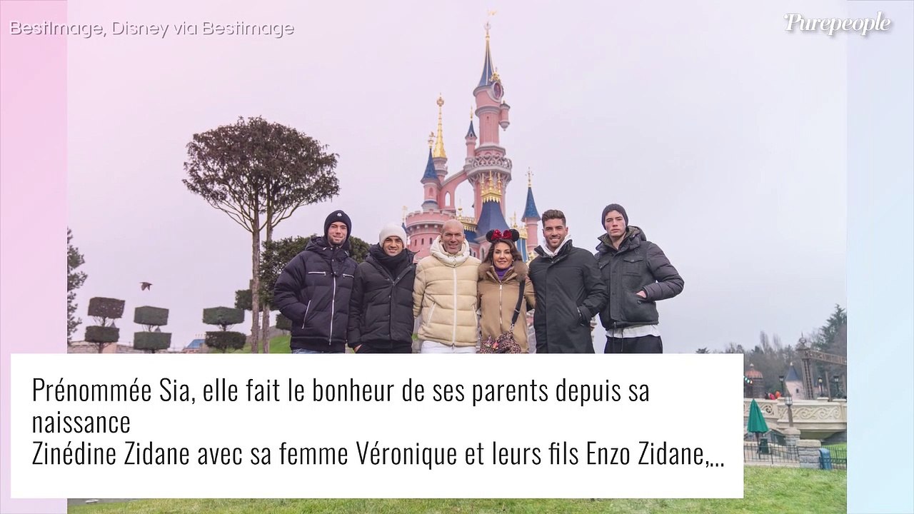 Zinedine Zidane : Sa belle-fille dévoile une photo d'elle, seins nus en plein allaitement, son fils Enzo attendri