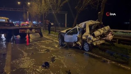 Yolda arızalanan ve park halinde bulunan otomobile tır çarptı: 1 yaralı