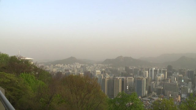 [날씨] 반짝 꽃샘추위...전국 황사, 대기 질 '매우 나쁨' / YTN