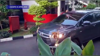 Penampakan Iring-iringan Mobil Penyidik Usai OTT di Semarang