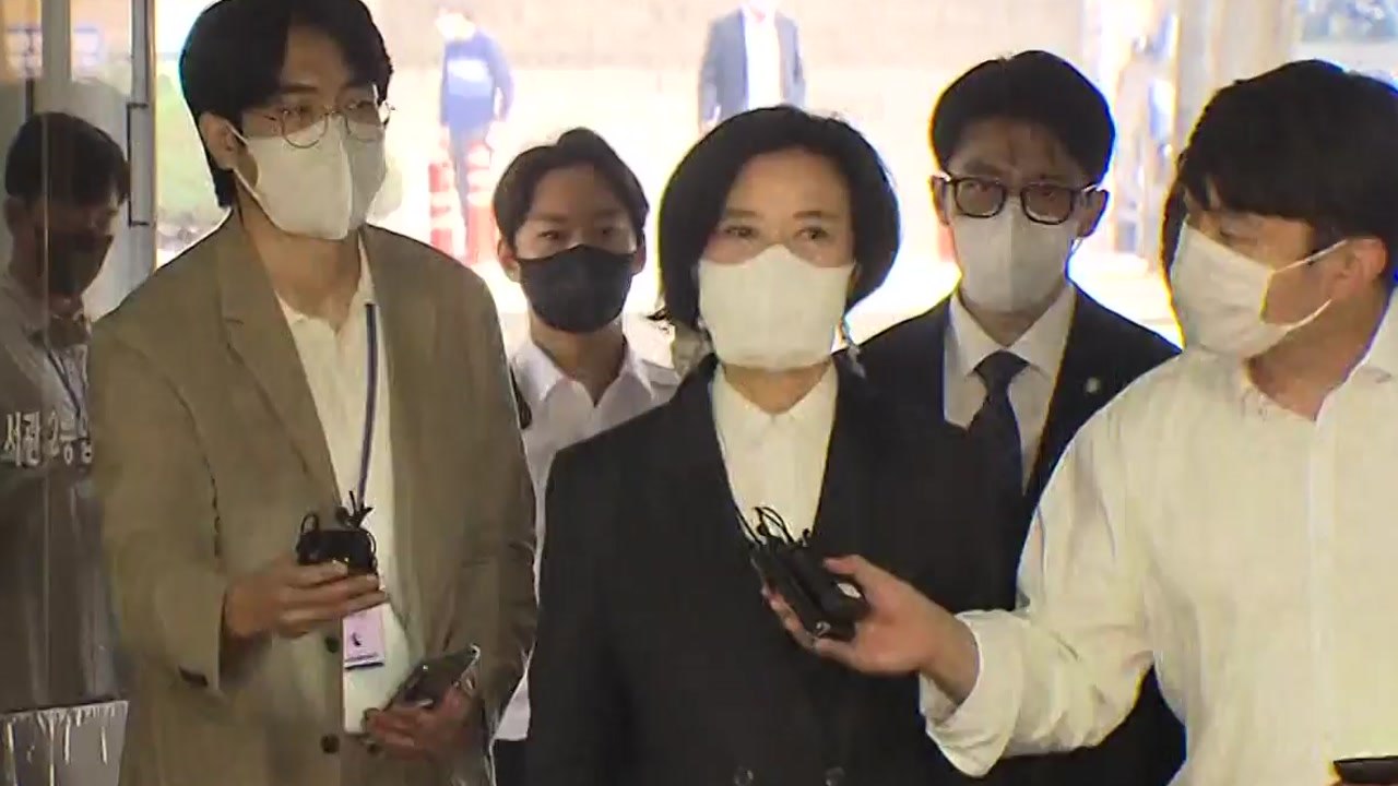 '10억 수수' 이정근 전 민주당 사무부총장 1심 징역 4년 6개월 / YTN