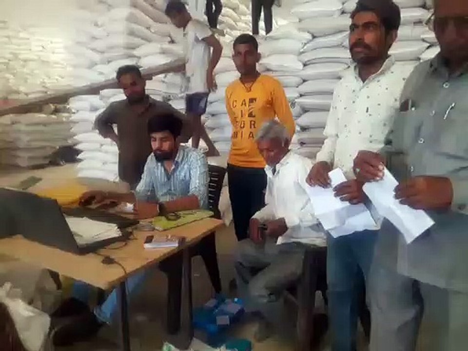 सरकारी खरीदी में मात्र 3300 किसानों ने ही बेचा गेहूं तो चना 1500 ने तो मसूर 53 व सरसों सिर्फ 68 ने बेचा