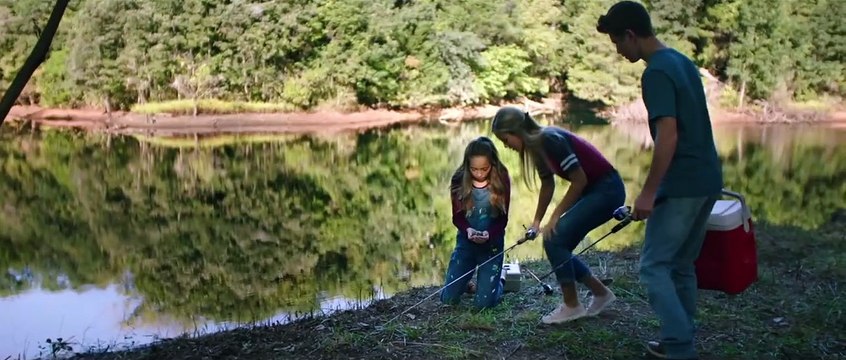 La Fille qui croyait aux miracles Bande-annonce (DE)