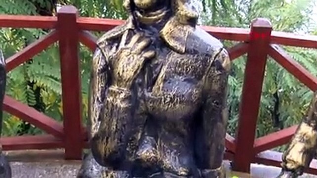 Dört kez saldırıya uğrayan 'Üç Kız' heykeli için yeni karar