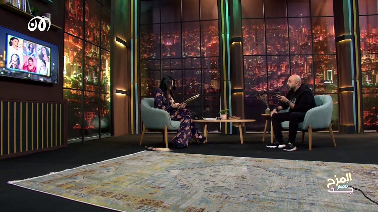 جيني إسبر تعطي رأيها في بعض الفنانات بالإيموجيز