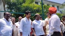 क्रिकेट खेलते दिखाई दिए तमिलनाडु के खेलमंत्री उदयनिधि स्टालिन