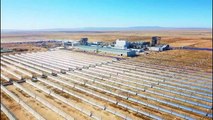 Çin'in En Büyük Yoğunlaştırılmış Güneş Enerjisi Santrali Rekor Üretime Ulaştı