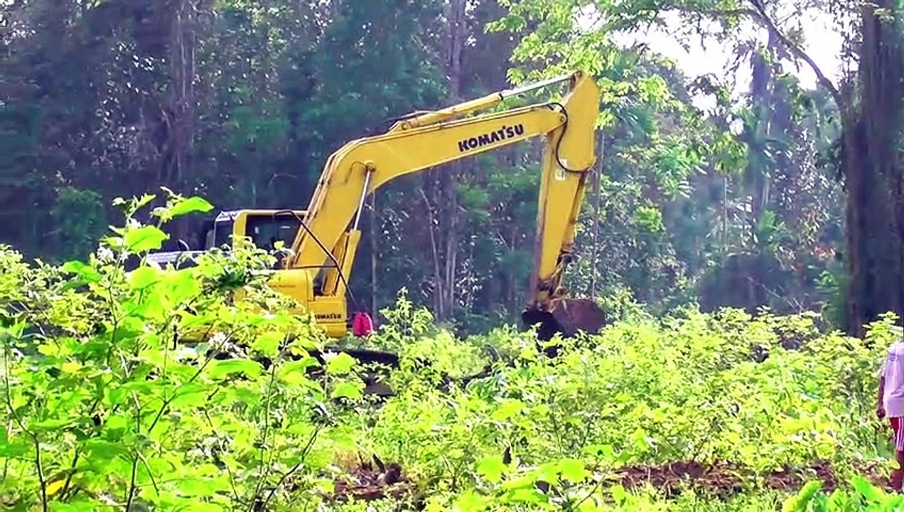 Field of Dreams: Building a Soccer Field with an Excavator || PC 195 LC