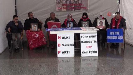 Muş'ta annelerin evlat nöbeti devam ediyor