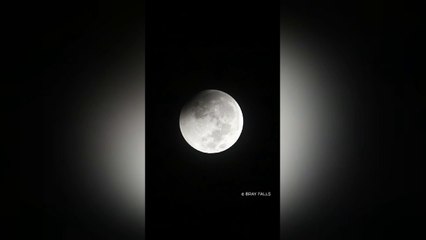 Total lunar eclipse in under 20 seconds 