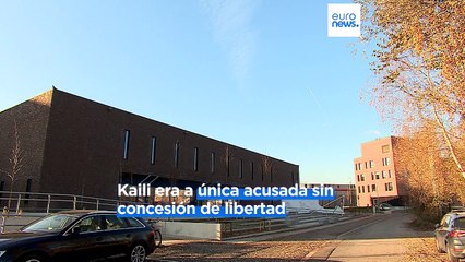 Tải video: La Justicia belga concede la libertad vigilada a la exvicepresidenta de la Eurocámara Eva Kaili