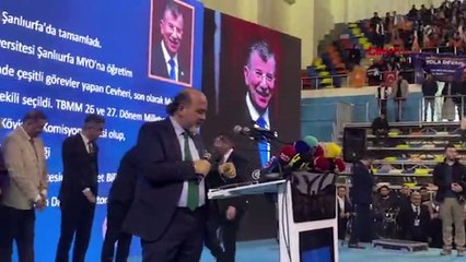 Bekir Bozdağ konuştukça partililer salonu boşalttı