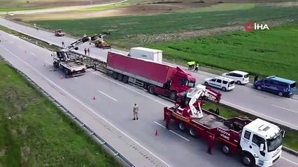 Amasya’da kontrolden çıkan tır orta refüje daldı: 1 yaralı