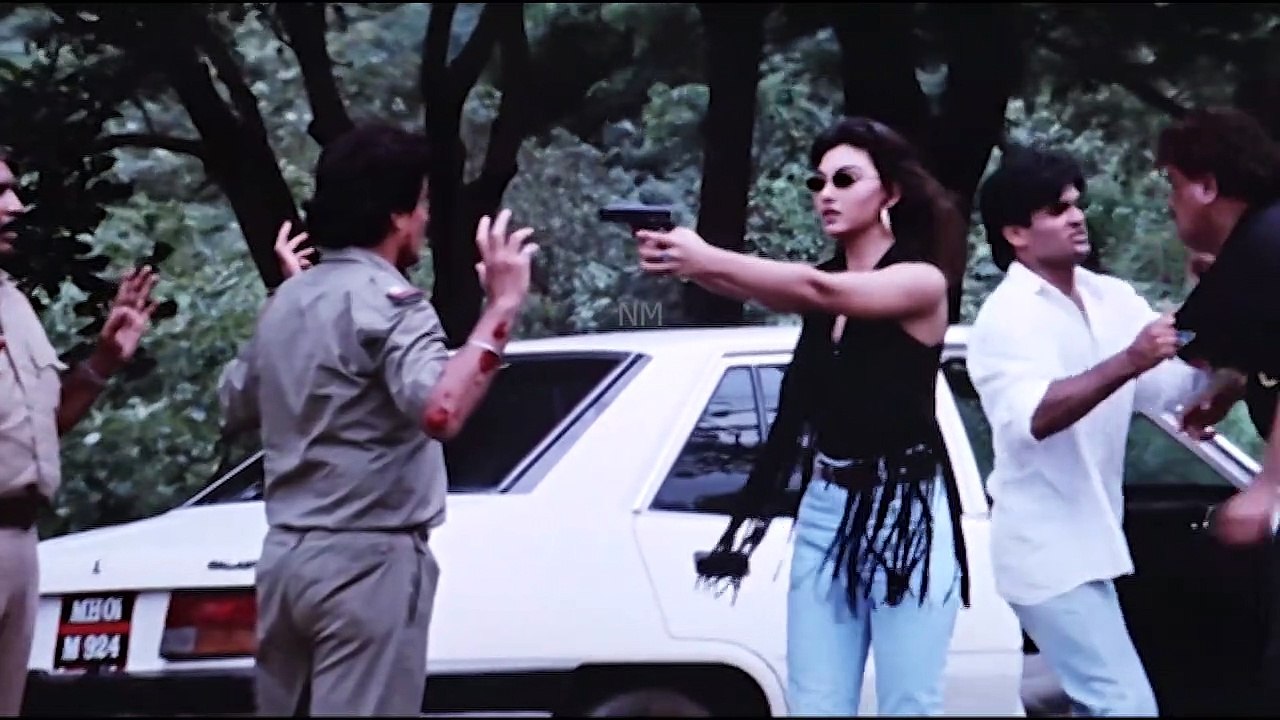 यहां तेरा भाई मरा है और तू ऐसी हरकत कर रहा है | Anth movie |