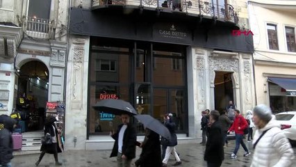 BEYOĞLU'NDAKİ BOTTER APARTMANI'NDA RESTORASYON BÜYÜK ORANDA TAMAMLANDI