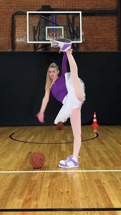 Ballerina or basketballer_!