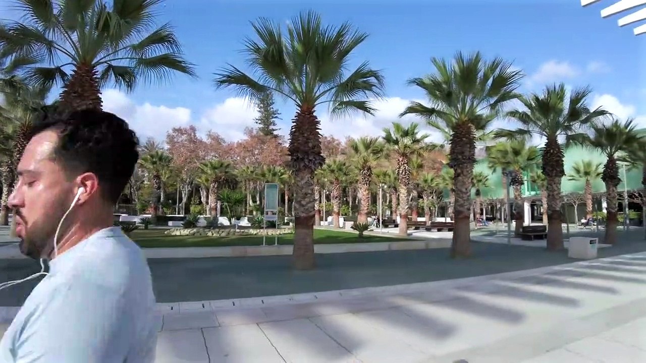 Malaga Nuelle Uno: Exploring the City's Vibrant Waterfront