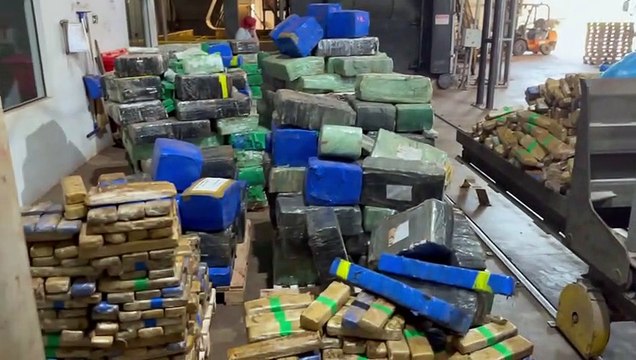 Polícia Federal incinera cerca de 10 toneladas de drogas em Guaíra