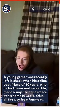 Gamer Left in Shock, After Online Best Friend of 10 Years Makes Casual Appearance at Home