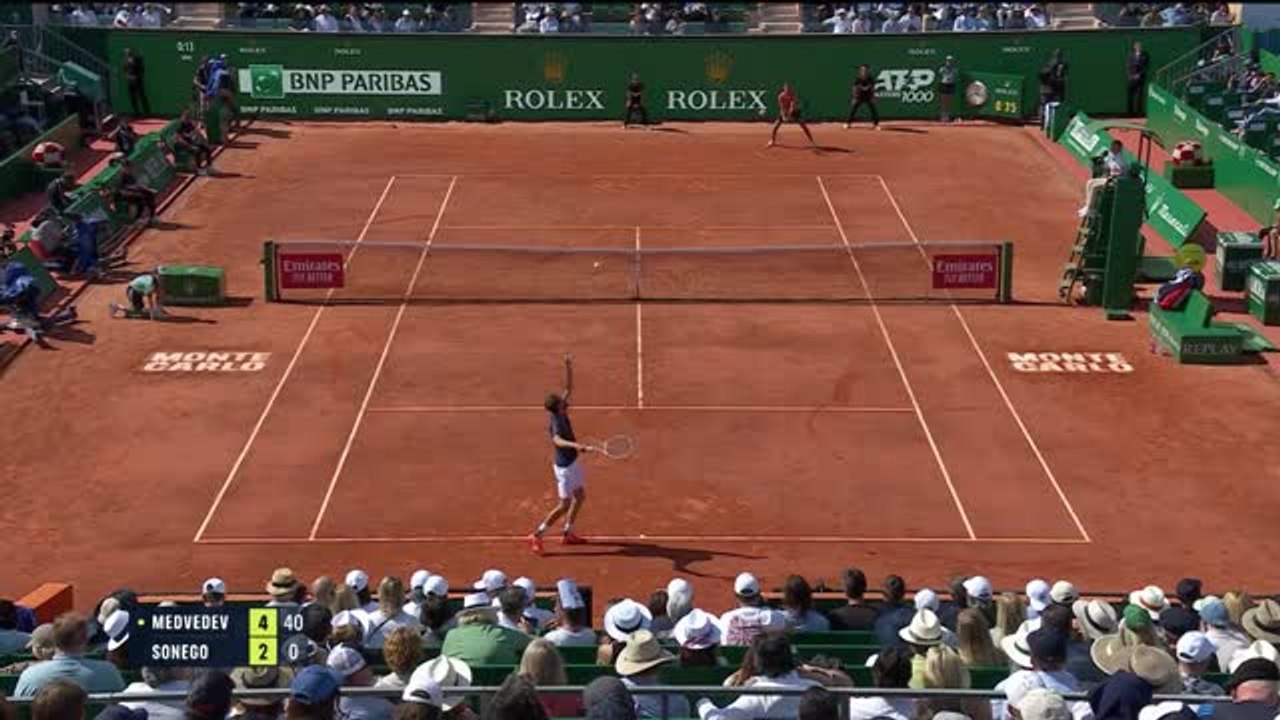 Highlights: Medwedew erspielt sich Zverev-Duell