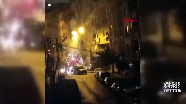 Sultangazi'de elektrik kablolarında oluşan patlama korkuttu