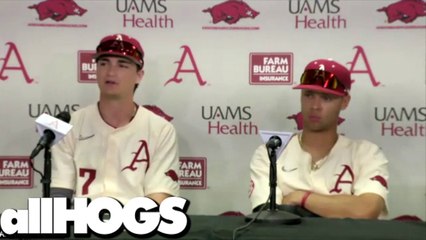 Télécharger la video: Hogs' Brady Slavens, Tavian Josenberger on Loss to Little Rock