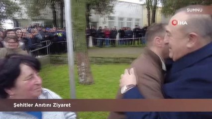 Dışişleri Bakanı Çavuşoğlu, Bulgaristan'da şehitler anıtını ziyaret etti