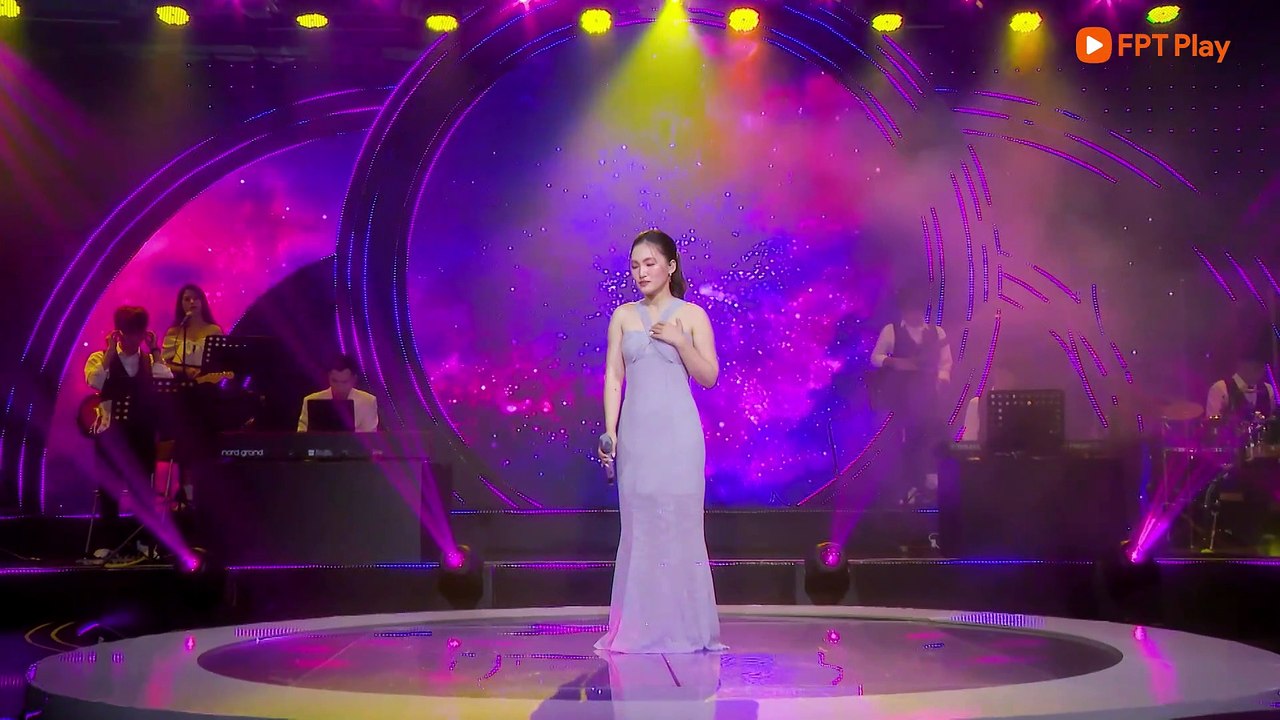XIN LỖI VÌ ĐÃ YÊU NHAU - NGUYÊN HÀ | GIAO LỘ THỜI GIAN