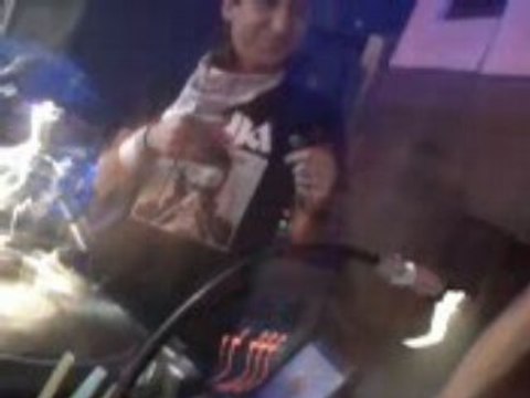 T-RAISE - villa rouge 23.03.08