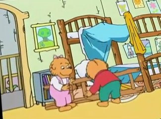 The Berenstain Bears 2003 Berenstain Bears E002 Mamas New Job – Mighty Milton
